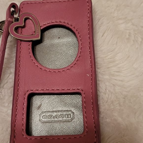 Pink Coach Case for Nano - Picture 5 of 7